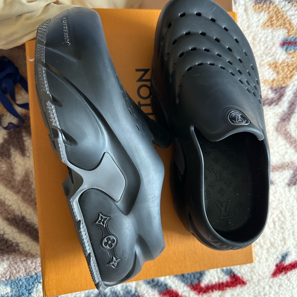 LOUIS VUITTON shark clogs